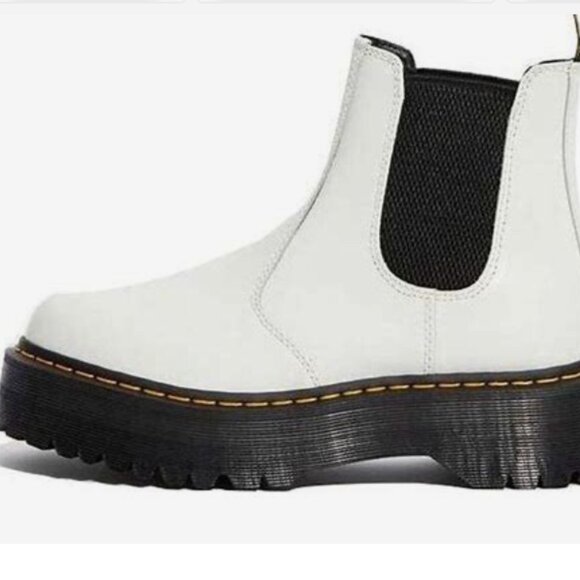 Dr. Martens womens 2976 Virginia - Picture 1 of 1